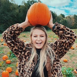 Meet your Posher, Sydney